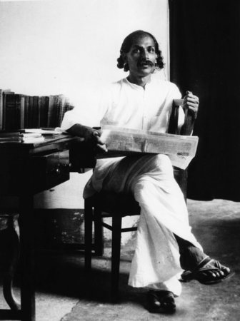 Nolini Kanta Gupta (13. Januar 1889 – 7. Februar 1983), ein Revolutionär, Linguist, Wissenschaftler, Kritiker, Schriftsteller, Philosoph und Yogi war der höchstrangige Schüler von Sri Aurobindo.\\n\\n22.01.2018 15:20
